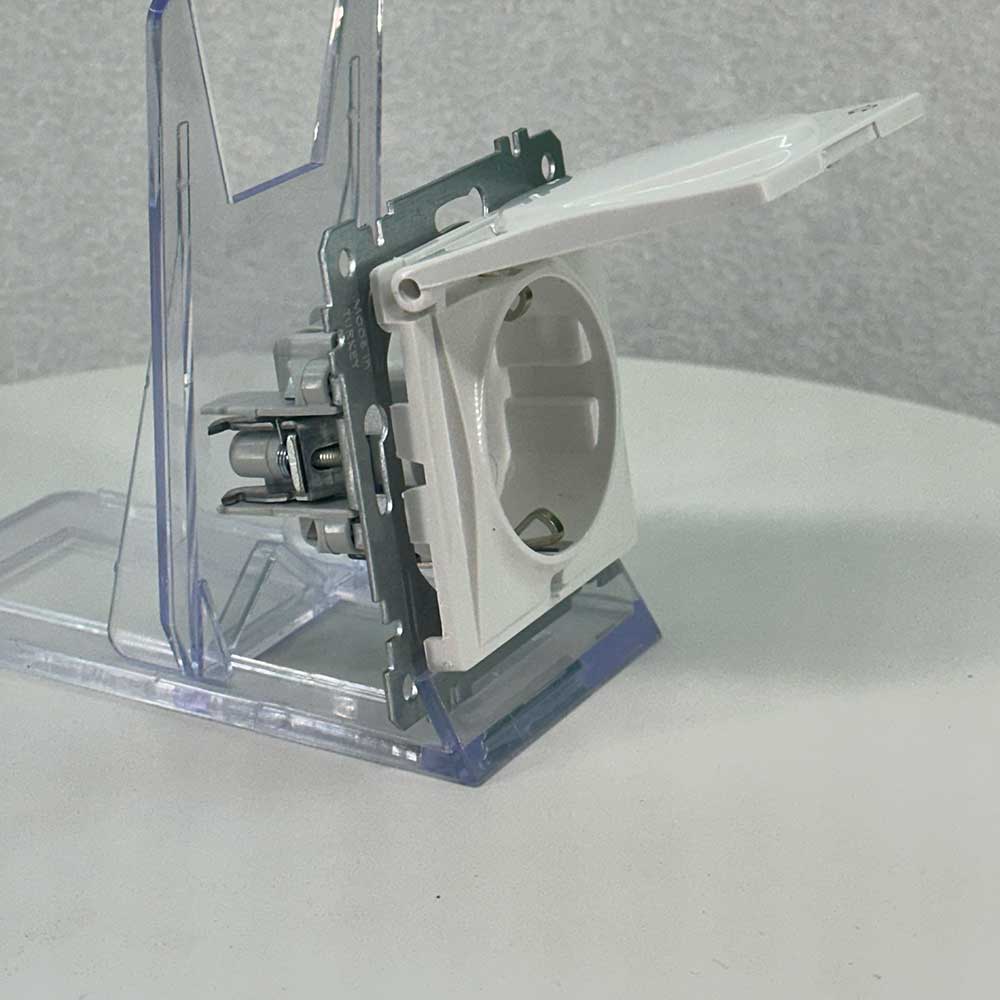 Unterputz-Steckdose 16A 230V mit Deckel & Kindersicherung – Weiß – Serie CANDELA